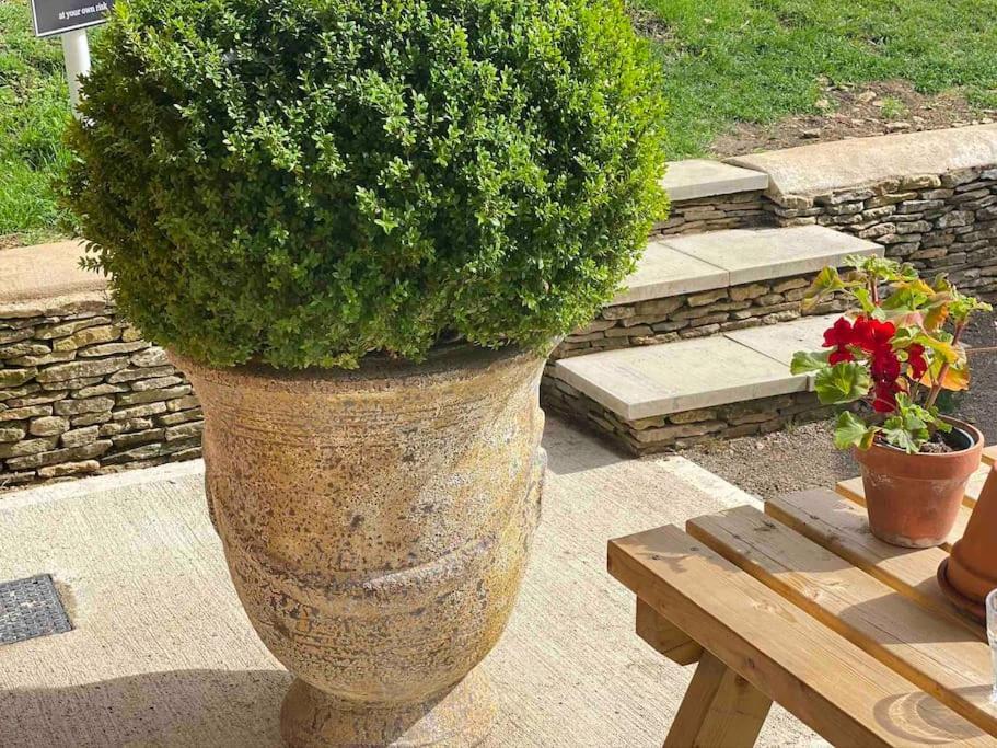 Beautiful Cotswold Couples Retreat Villa Bourton-on-the-Water Eksteriør billede