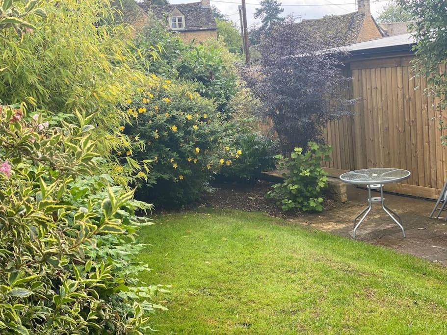 Beautiful Cotswold Couples Retreat Villa Bourton-on-the-Water Eksteriør billede